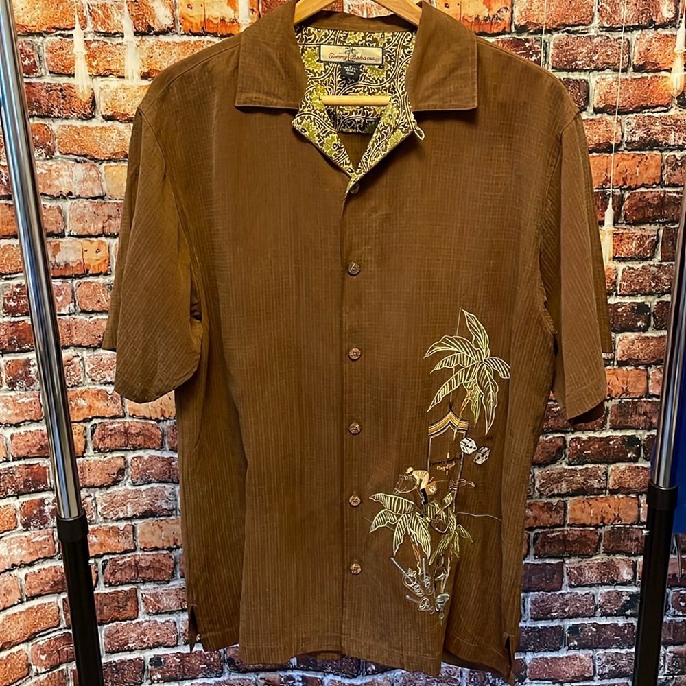 Tommy Bahama Silk Shirt Men small brown Hawaiian Floral Short Sleeve